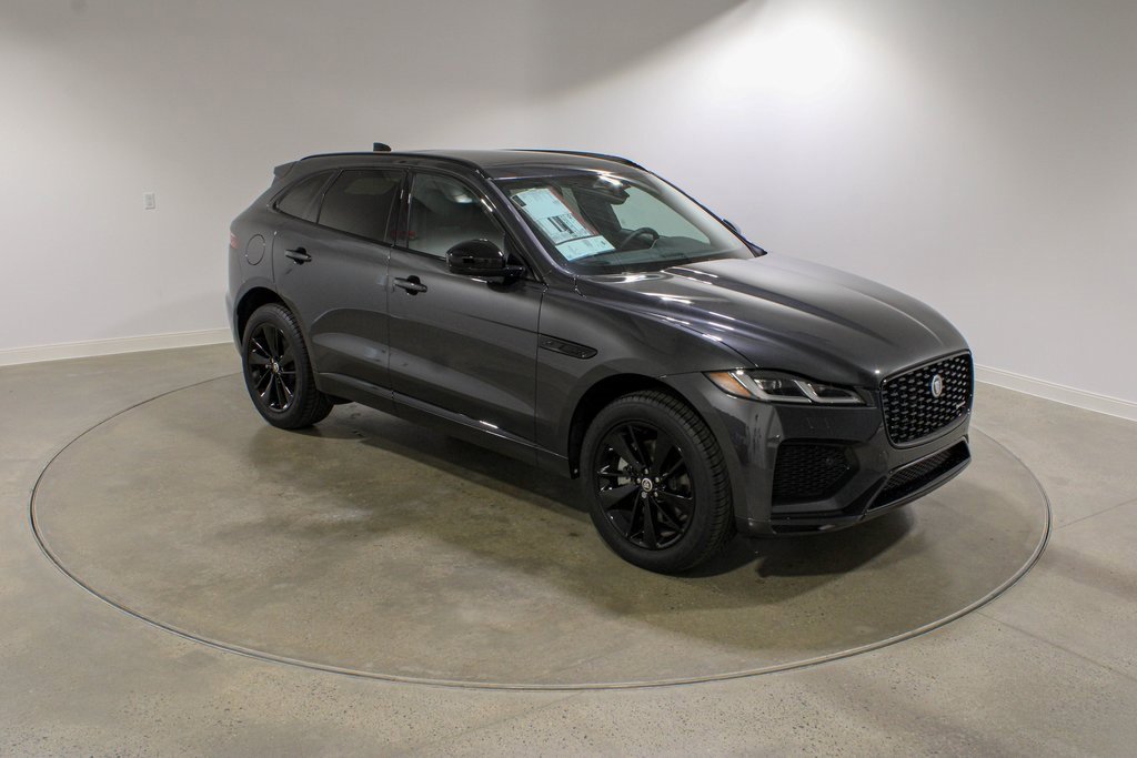 New 2025 Jaguar F-PACE R-Dynamic S image 7