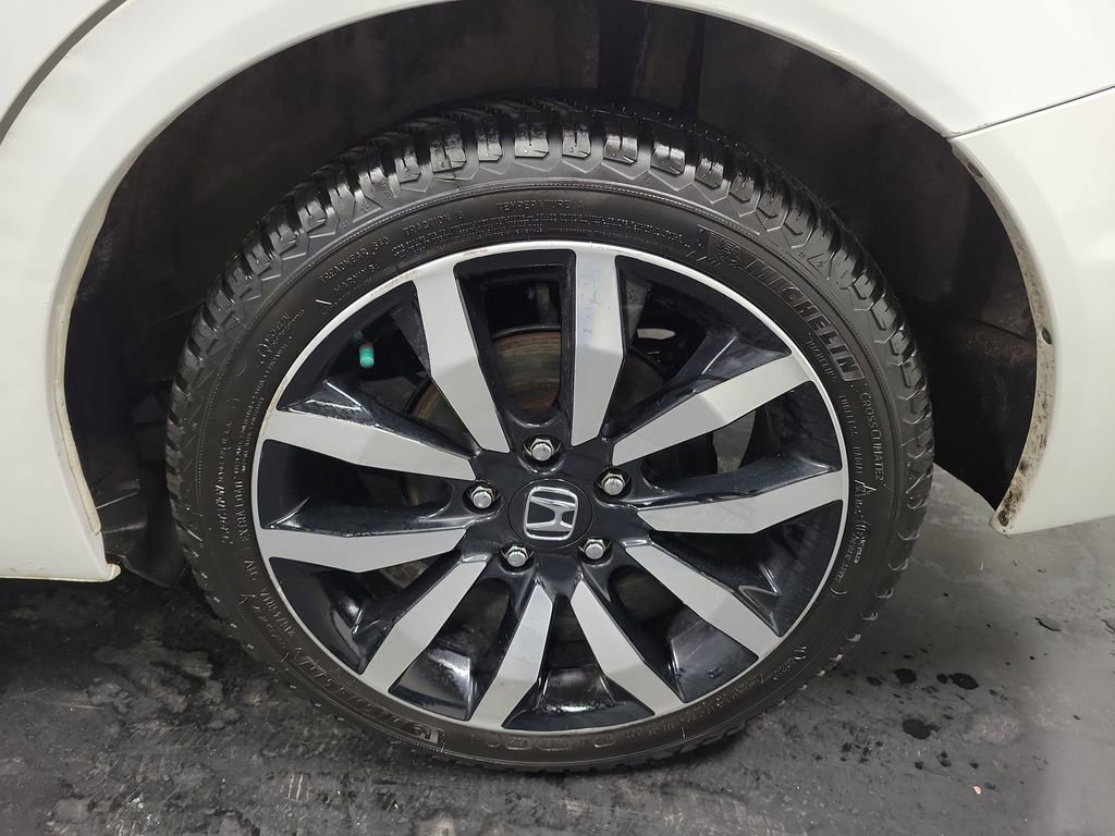 Used 2015 Honda Civic EX-L image 10