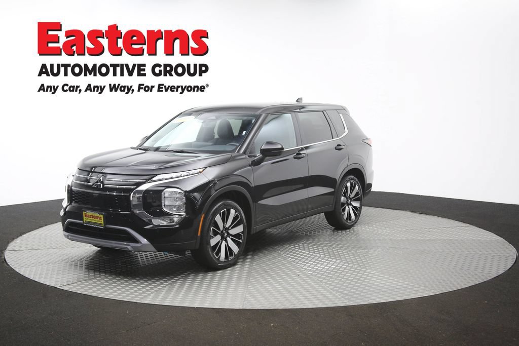 Used 2025 Mitsubishi Outlander SE AWD/4WD image 56