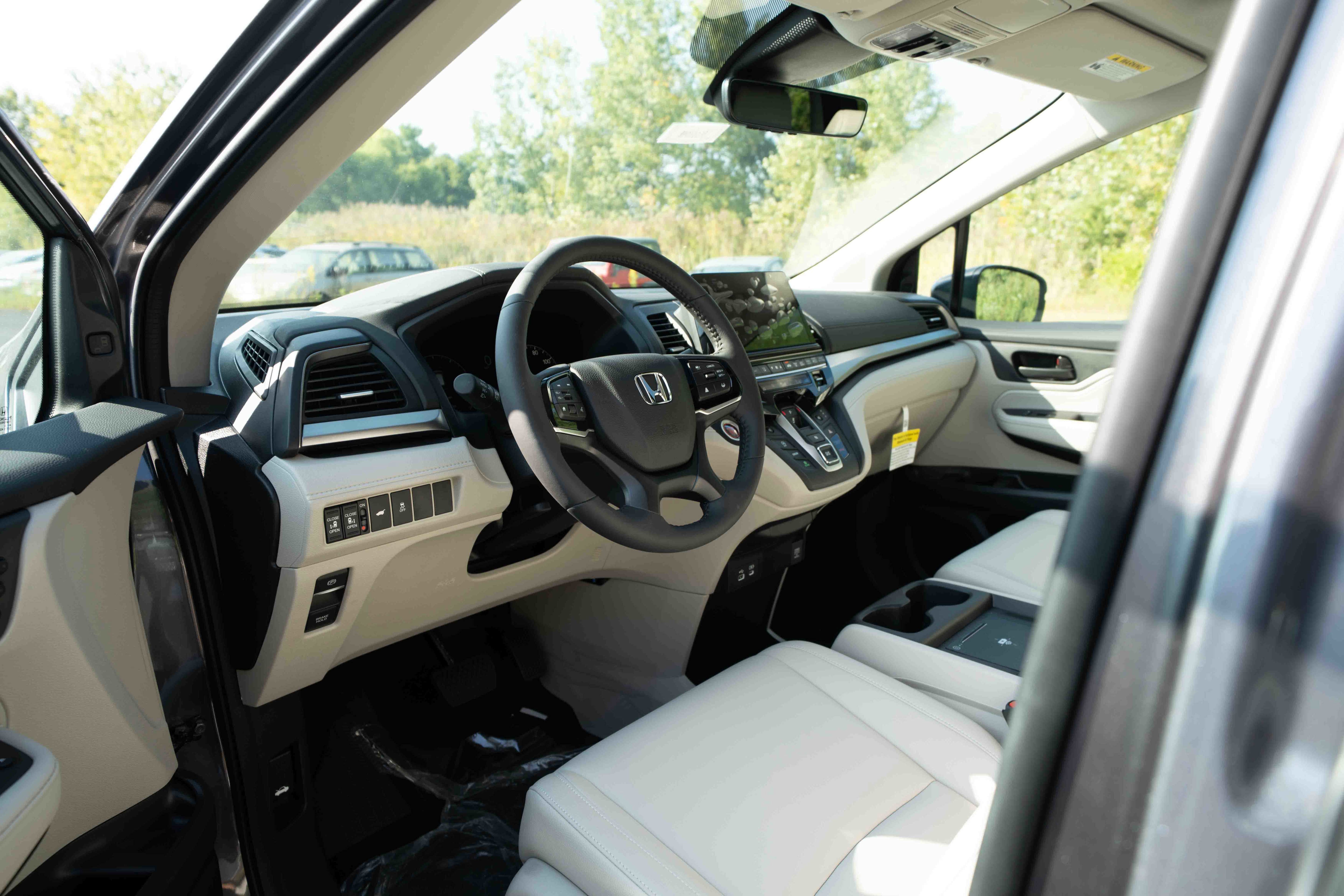 New 2026 Honda Odyssey EX-L image 8