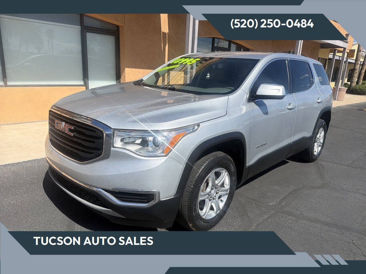 Used 2018 GMC Acadia SLE w/ LPO, Cargo Package FWD image 1