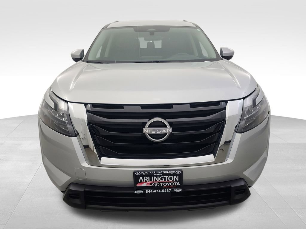 Used 2025 Nissan Pathfinder SV image 9