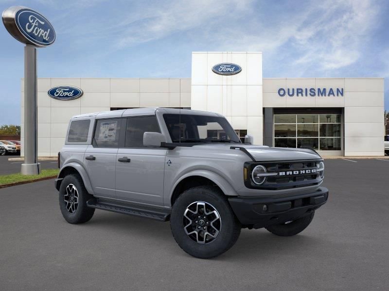 New 2026 Ford Bronco Outer Banks AWD/4WD image 1