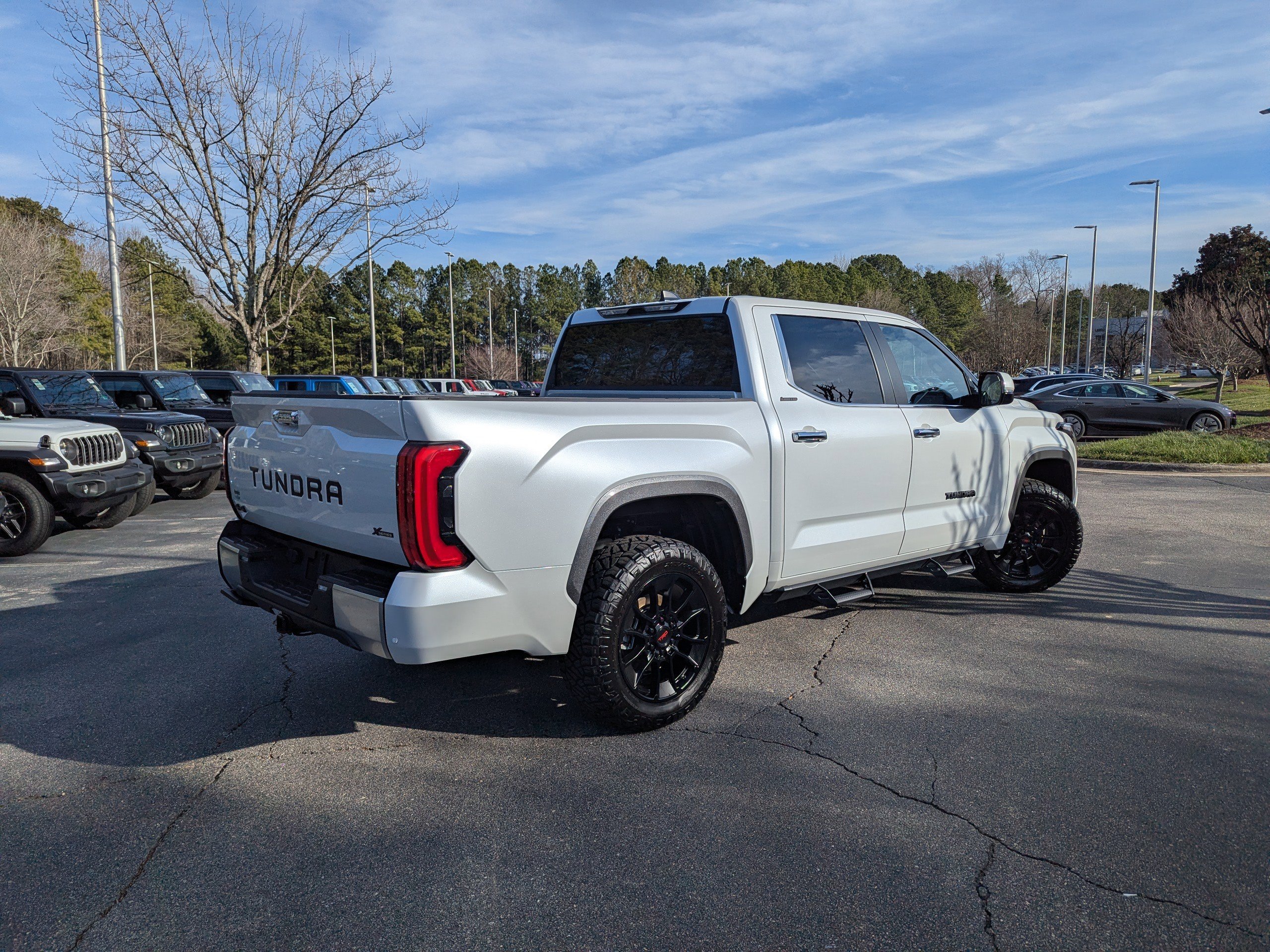 Used 2025 Toyota Tundra Limited image 5