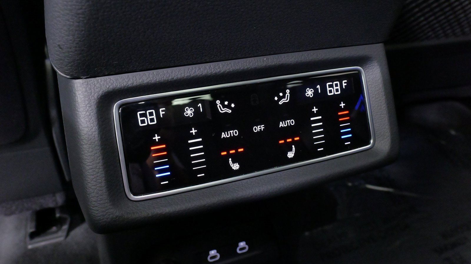 Used 2023 Audi e-tron Prestige w/ Prestige Package image 41