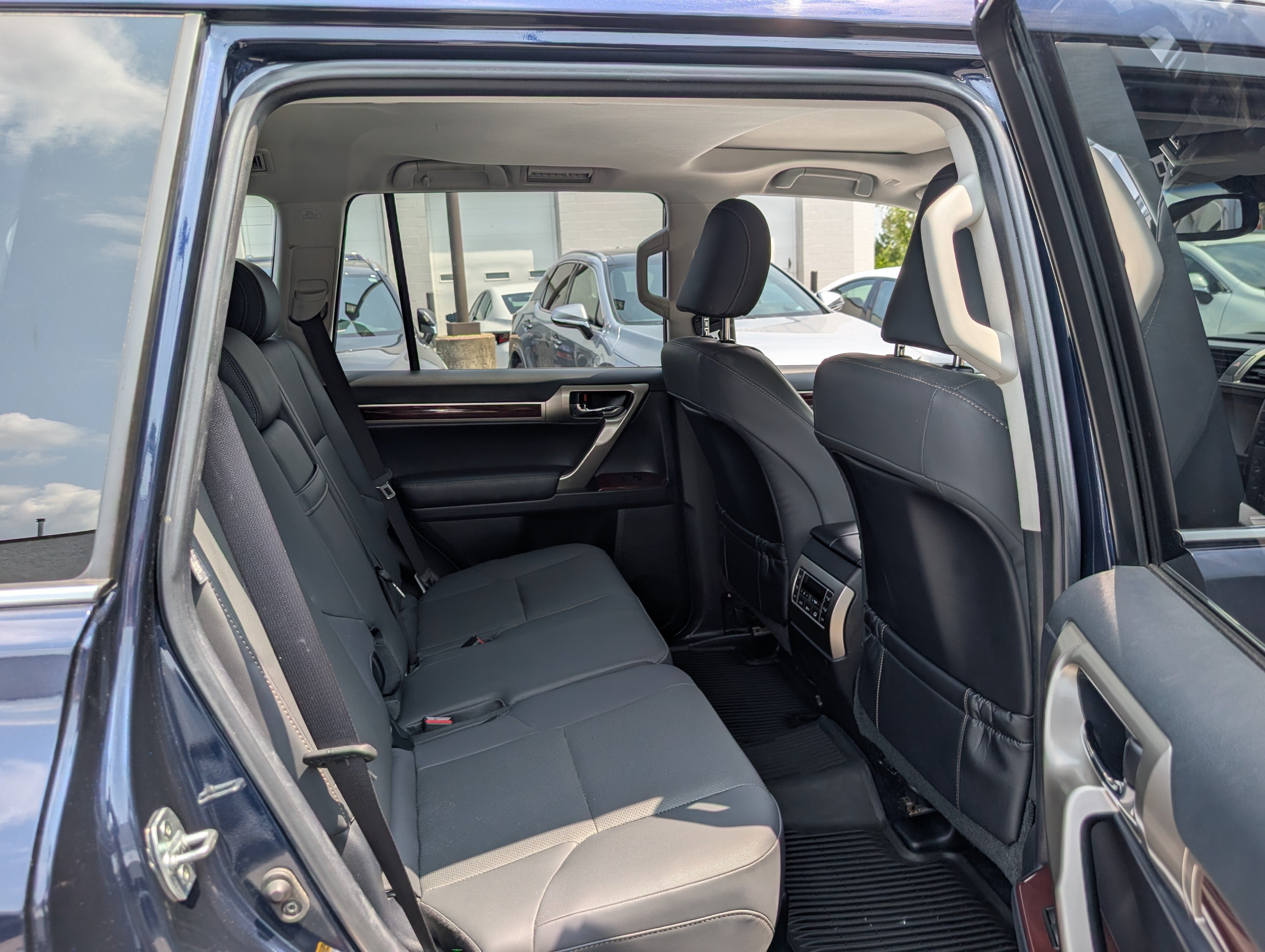 Used 2019 Lexus GX 460 Premium AWD/4WD image 12