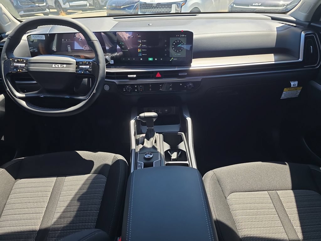 New 2026 Kia Sorento LX FWD image 12