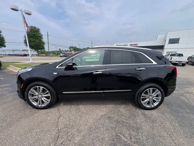Used 2024 Cadillac XT5 Premium Luxury w/ LPO, Floor Liner Package AWD/4WD image 9