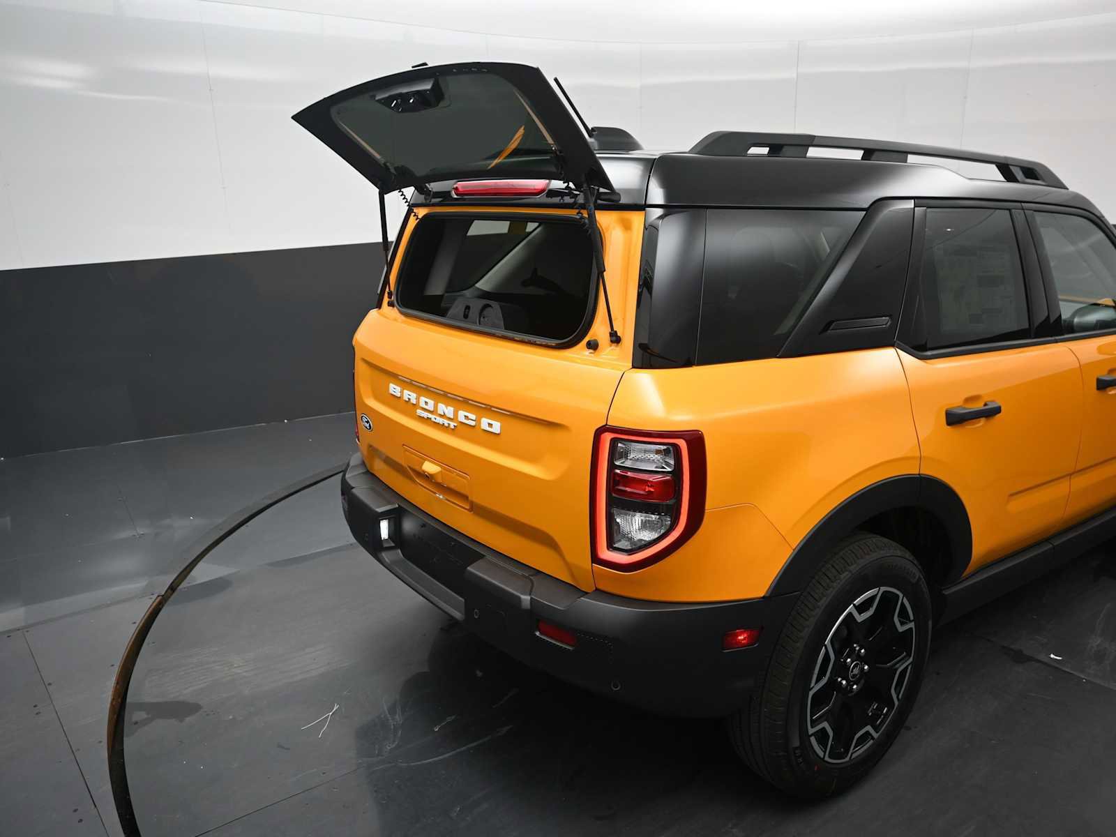 New 2026 Ford Bronco Sport Outer Banks image 13