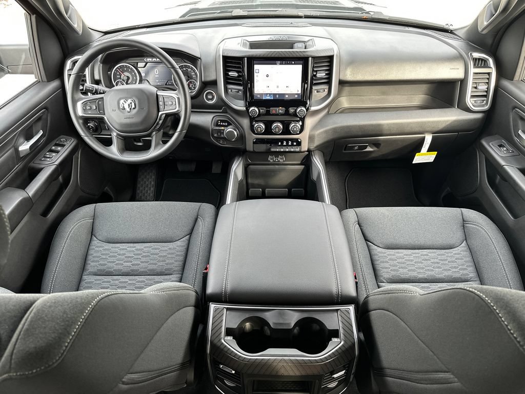 New 2026 RAM 1500 Express AWD/4WD image 15