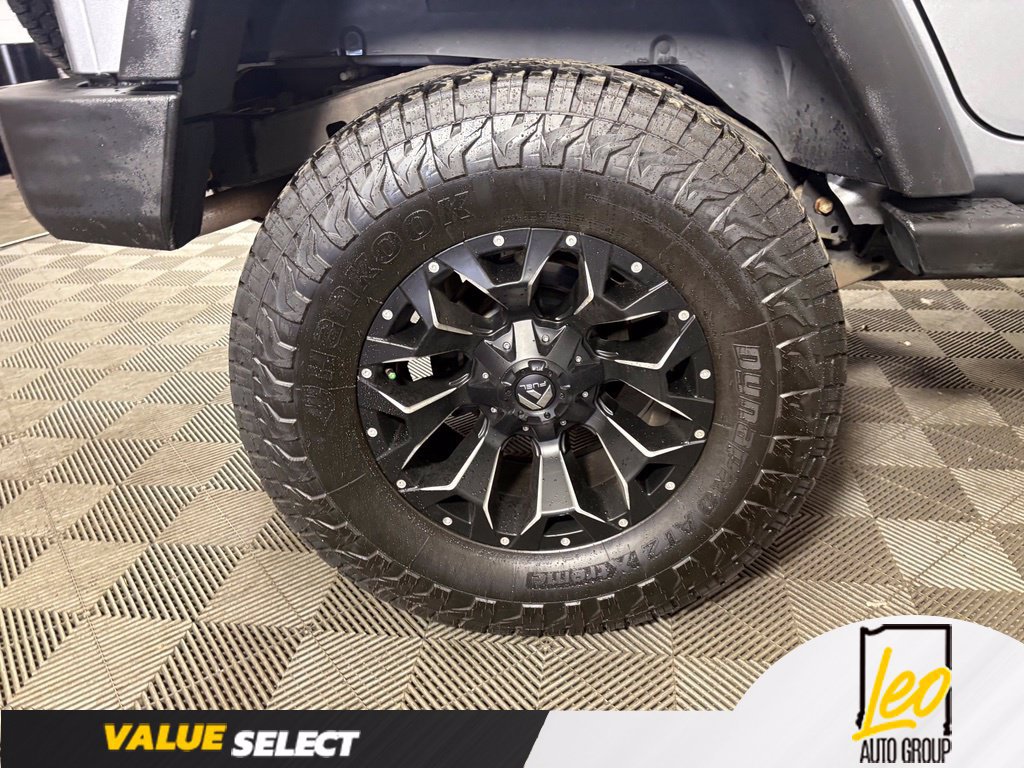 Used 2015 Jeep Wrangler Unlimited Sport w/ Quick Order Package 24S AWD/4WD image 22