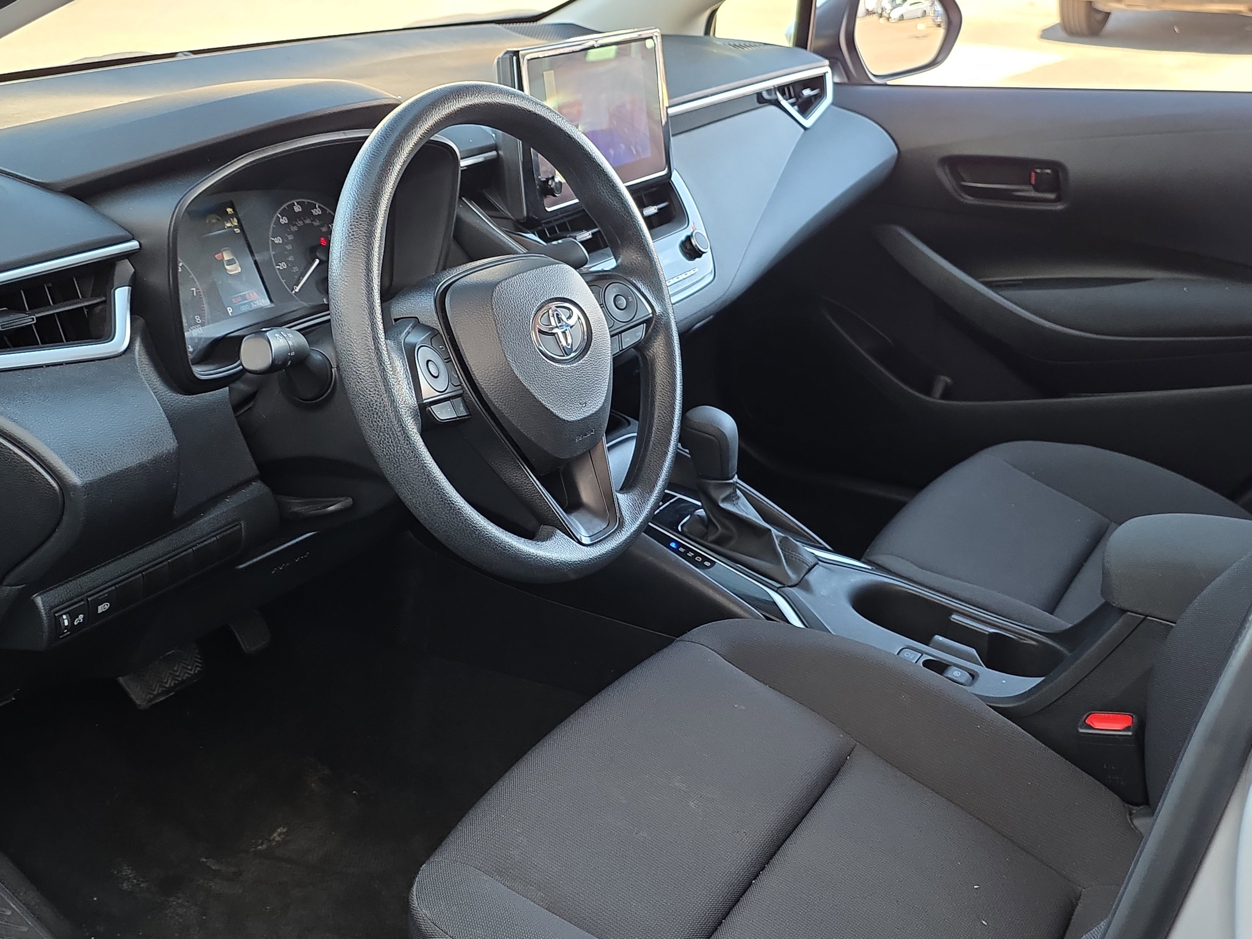 Used 2024 Toyota Corolla LE image 11