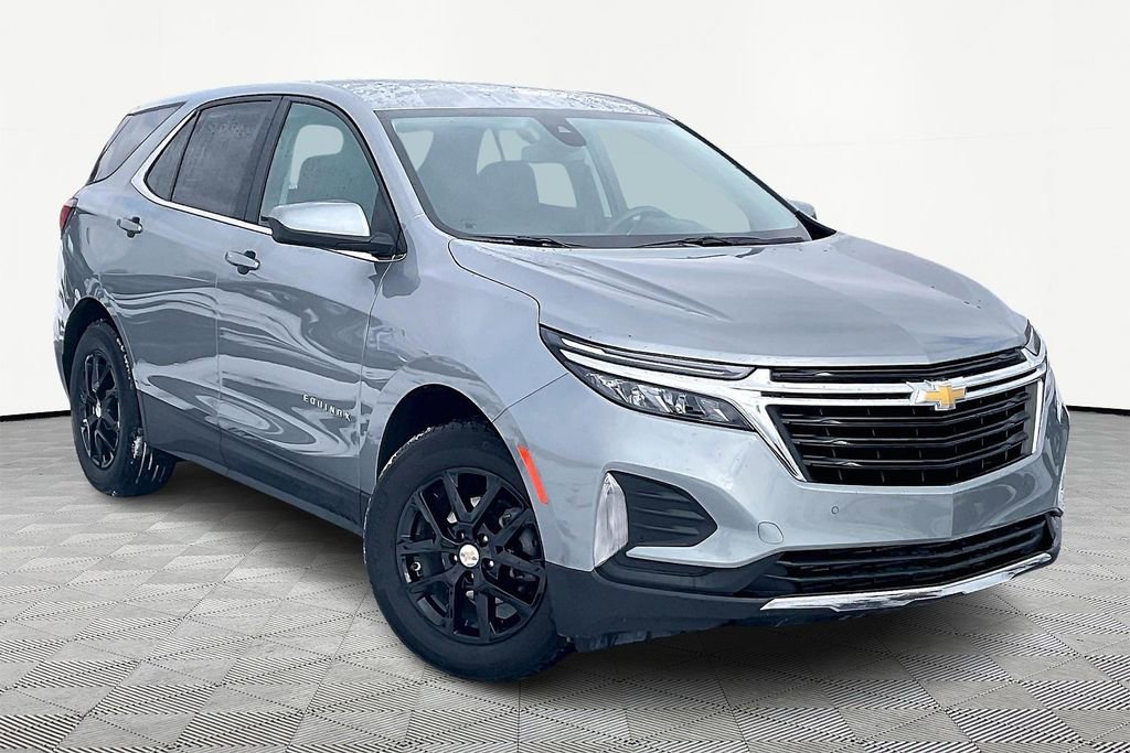 Used 2023 Chevrolet Equinox LT image 3