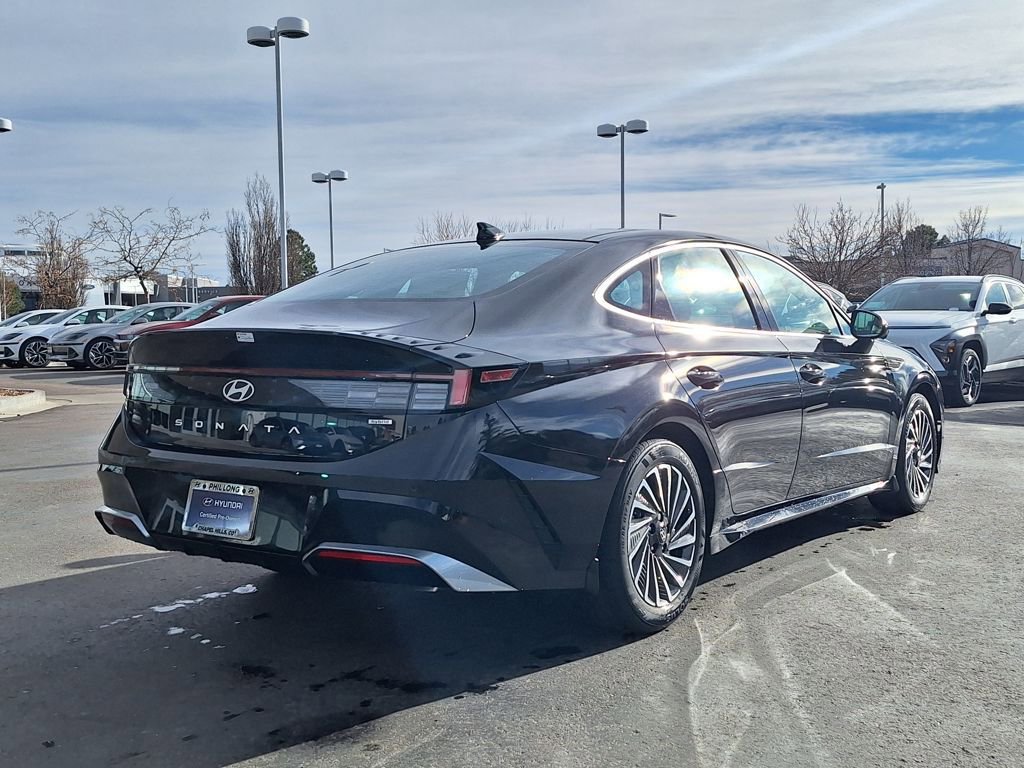 Used 2024 Hyundai Sonata Limited image 3