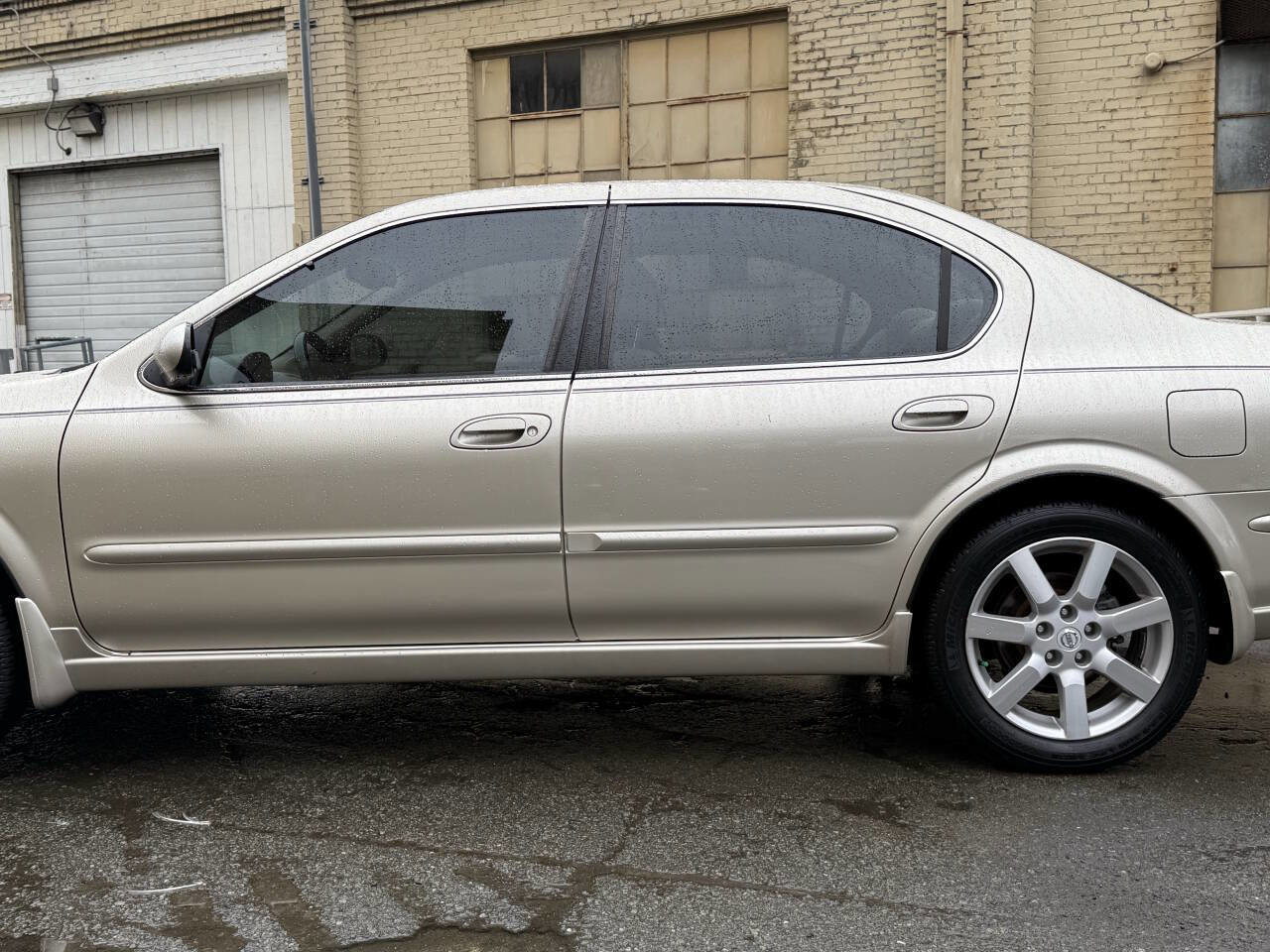 Used 2003 Nissan Maxima SE image 16