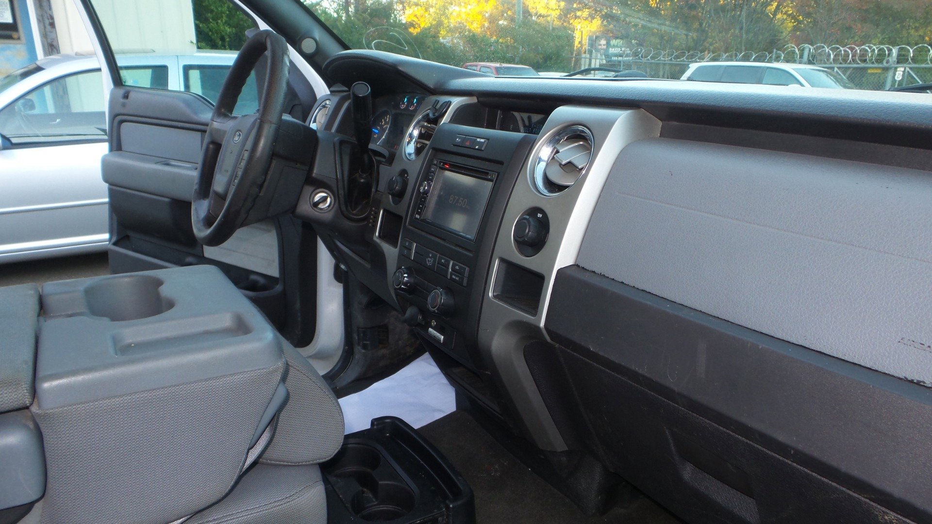 Used 2013 Ford F150 XLT image 23