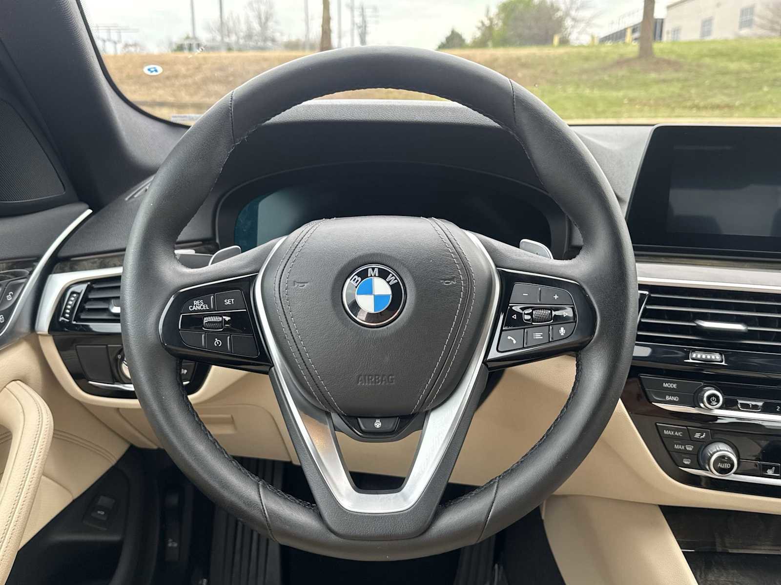 Used 2020 BMW 540i xDrive w/ Premium Package image 21