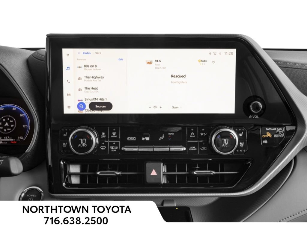New 2026 Toyota Highlander Platinum AWD/4WD image 9