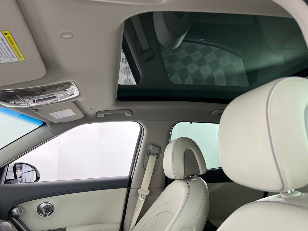 Used 2024 Genesis GV60 Advanced image 26