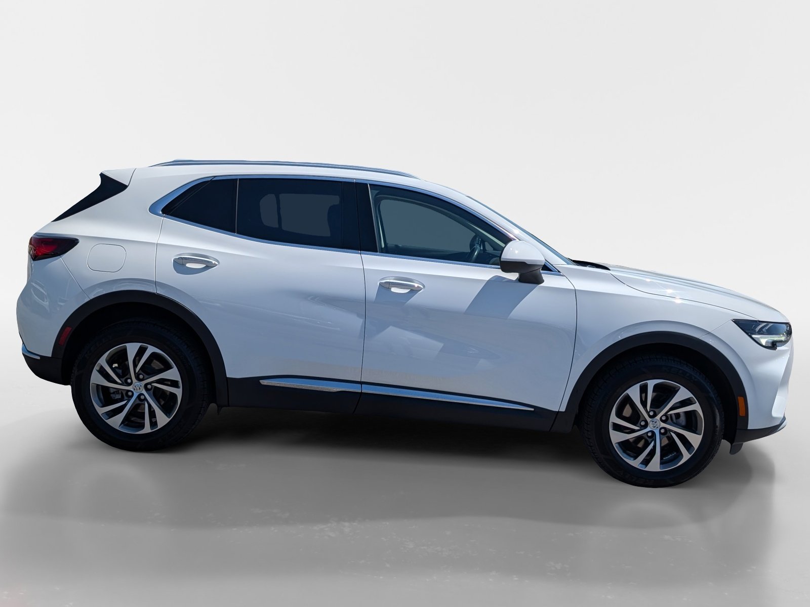 Used 2023 Buick Envision Essence AWD/4WD image 3