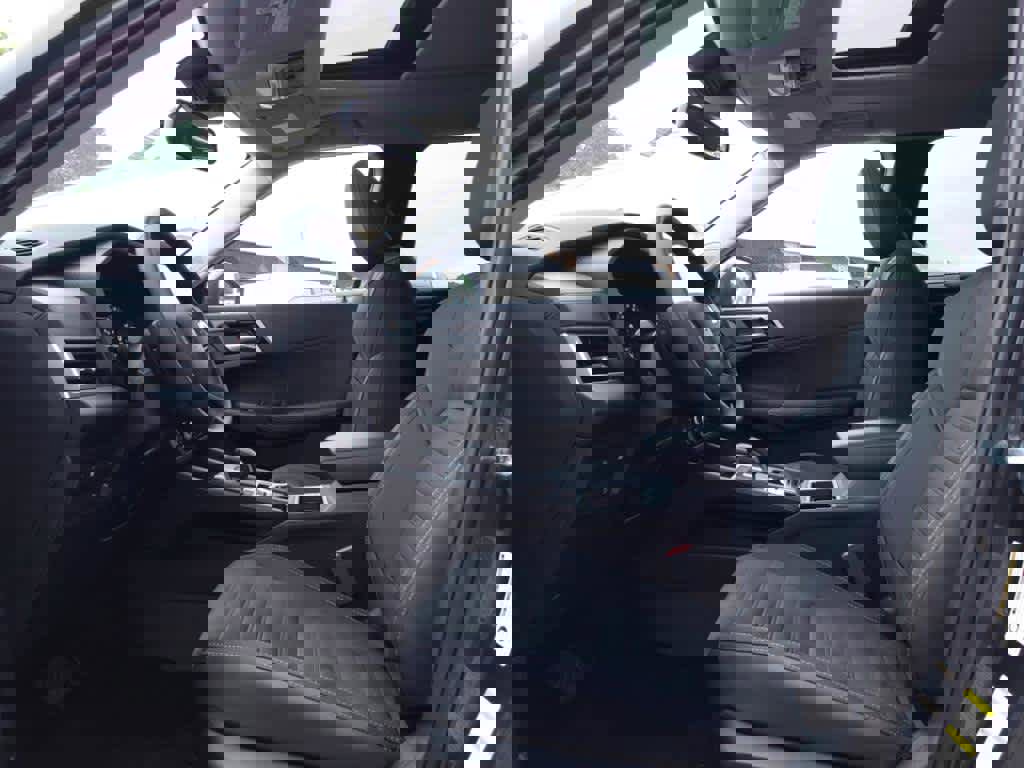 New 2025 Mitsubishi Outlander SE image 11