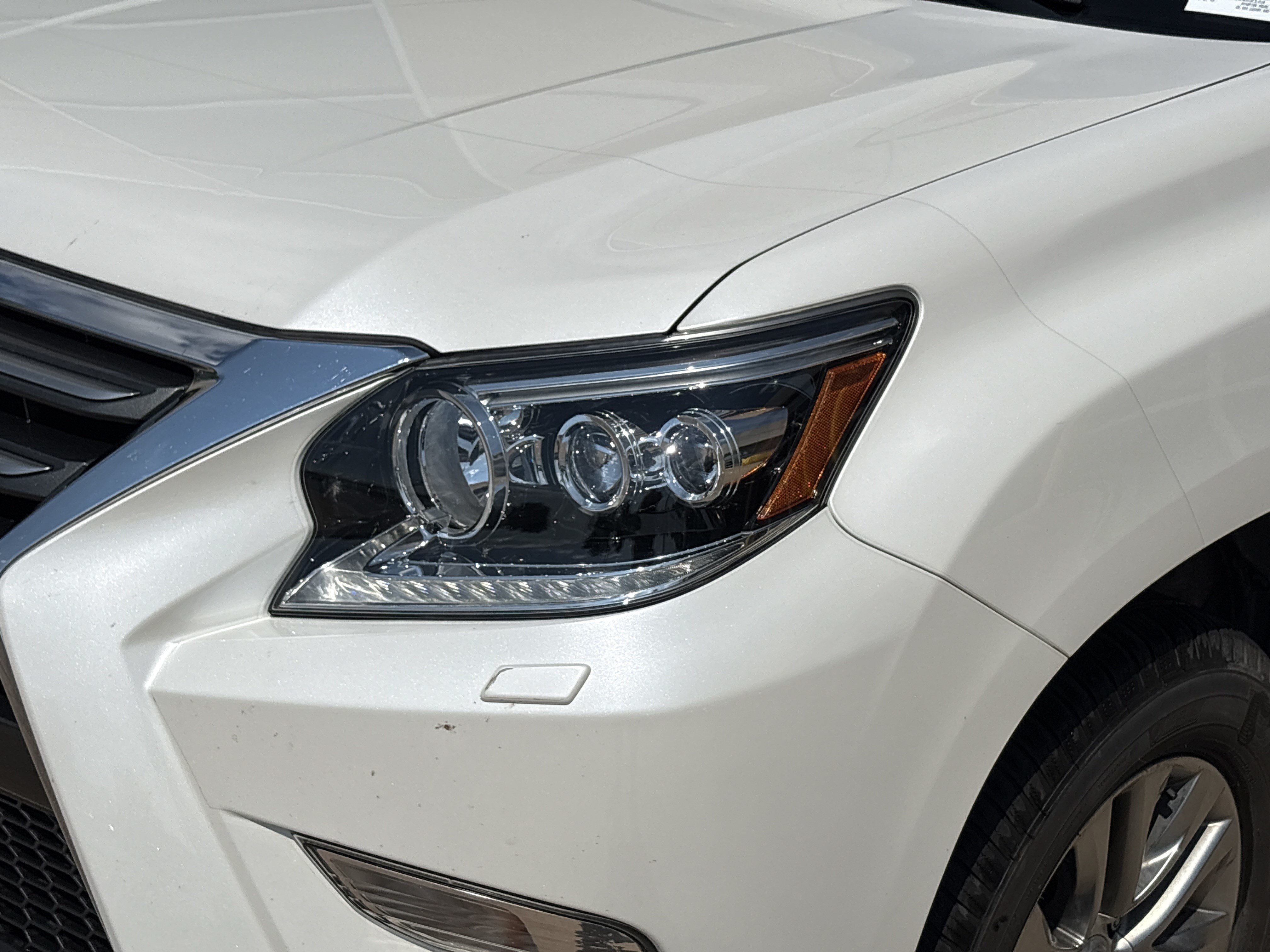 Used 2018 Lexus GX 460 Luxury AWD/4WD image 6