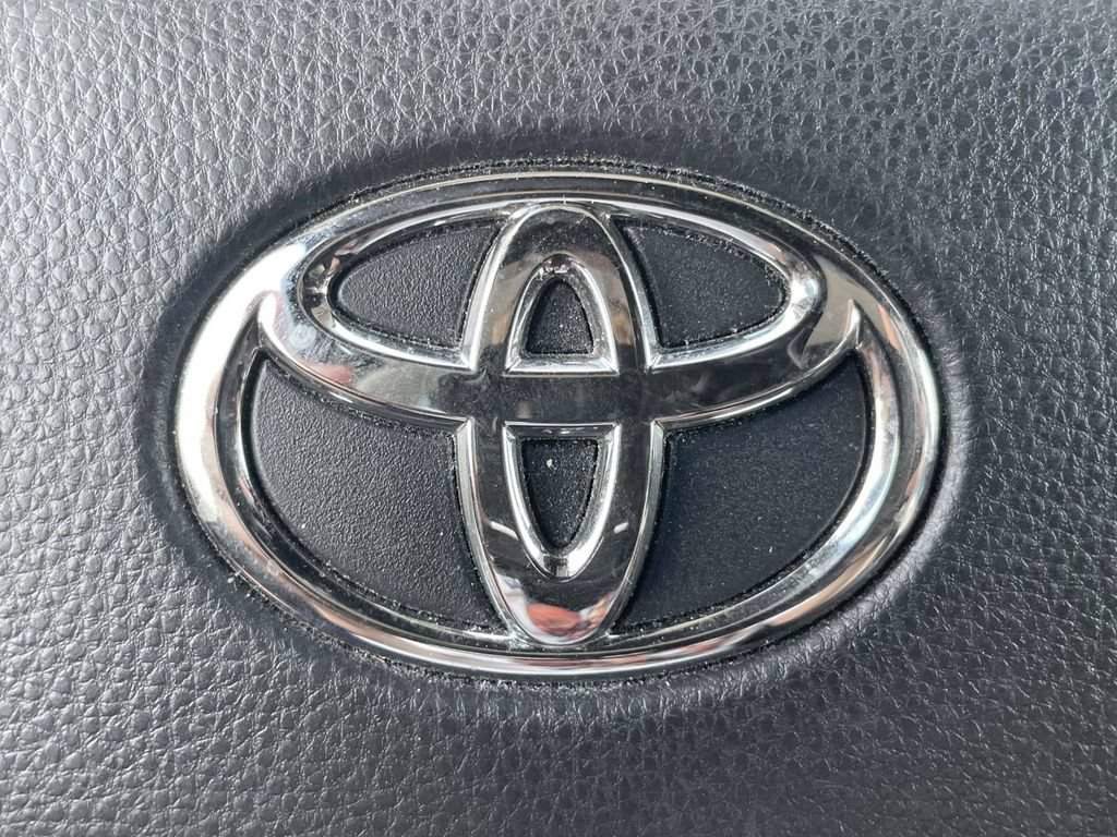 Used 2022 Toyota Tundra Limited w/ TRD Off-Road Package AWD/4WD image 29