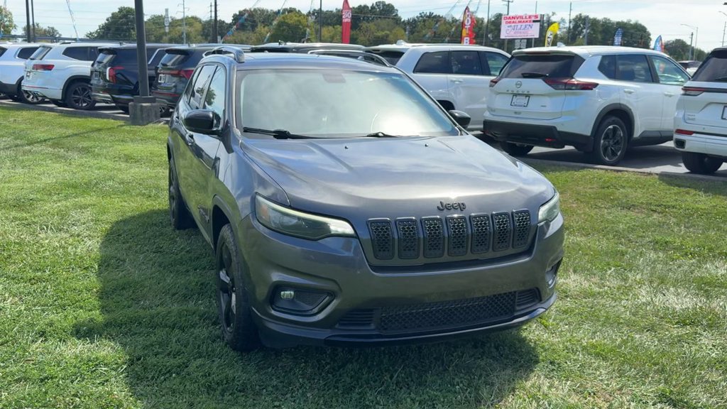 Used 2022 Jeep Cherokee Latitude Lux w/ Sun & Sound Group AWD/4WD image 9