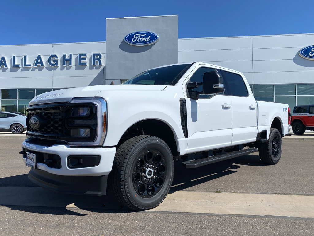 New 2026 Ford F250 4x4 Crew Cab Super Duty image 14