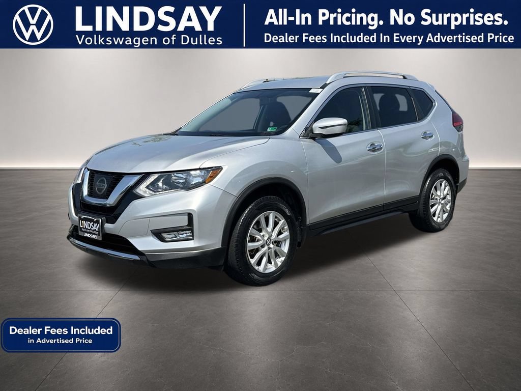 Used 2017 Nissan Rogue SV AWD/4WD image 4
