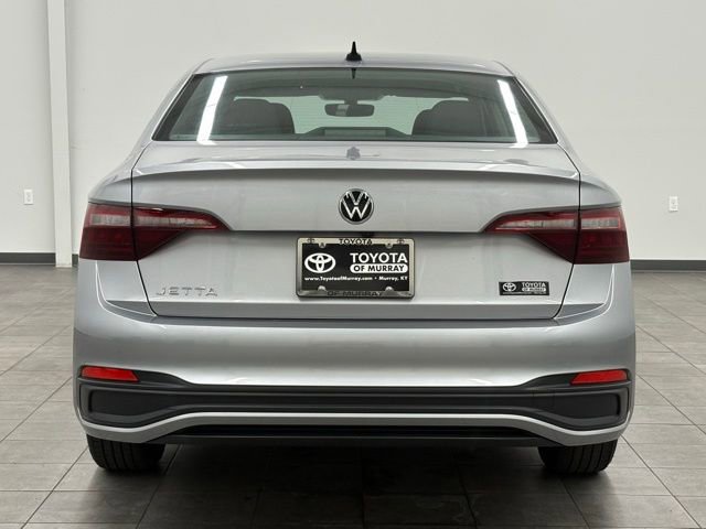 Used 2023 Volkswagen Jetta S image 3
