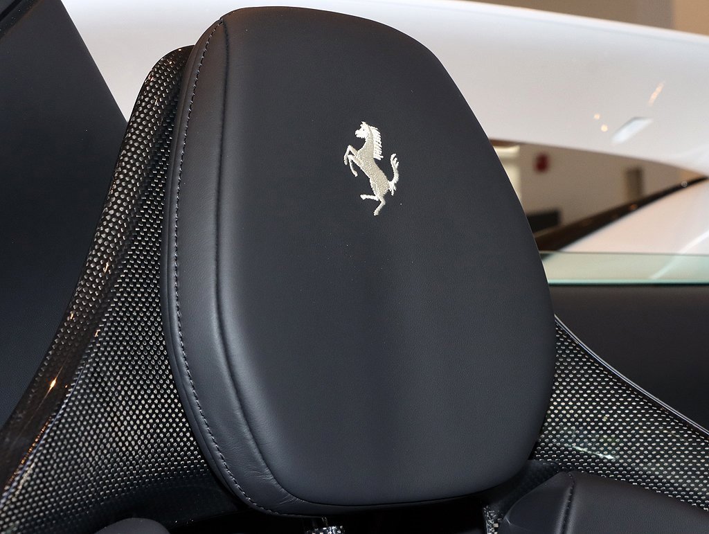 Certified 2025 Ferrari 296 GTS image 39
