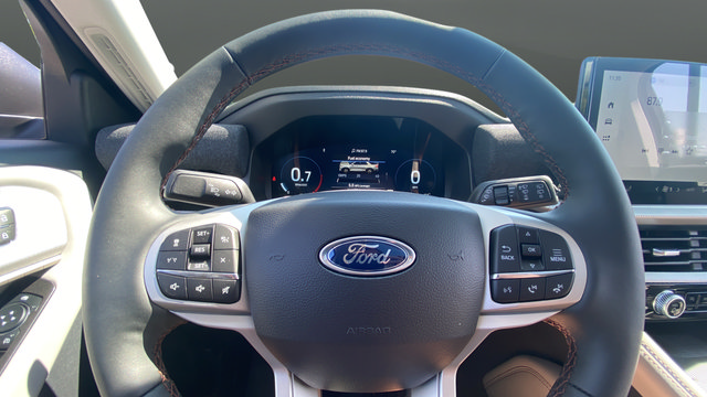 New 2026 Ford Explorer Active w/ Active Comfort Package AWD/4WD image 16