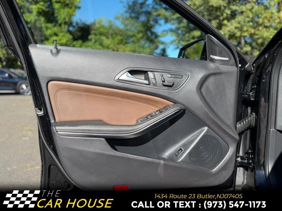 Used 2015 Mercedes-Benz GLA 250 4MATIC image 15