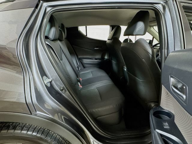 Used 2022 Toyota C-HR Limited FWD image 24