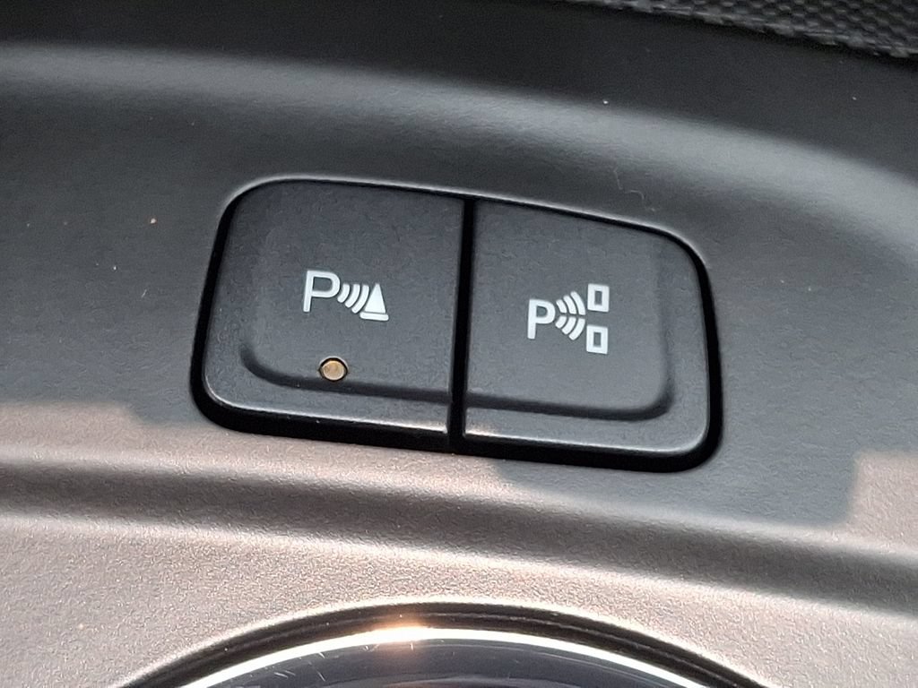 Certified 2024 Chevrolet Equinox Premier AWD/4WD image 24