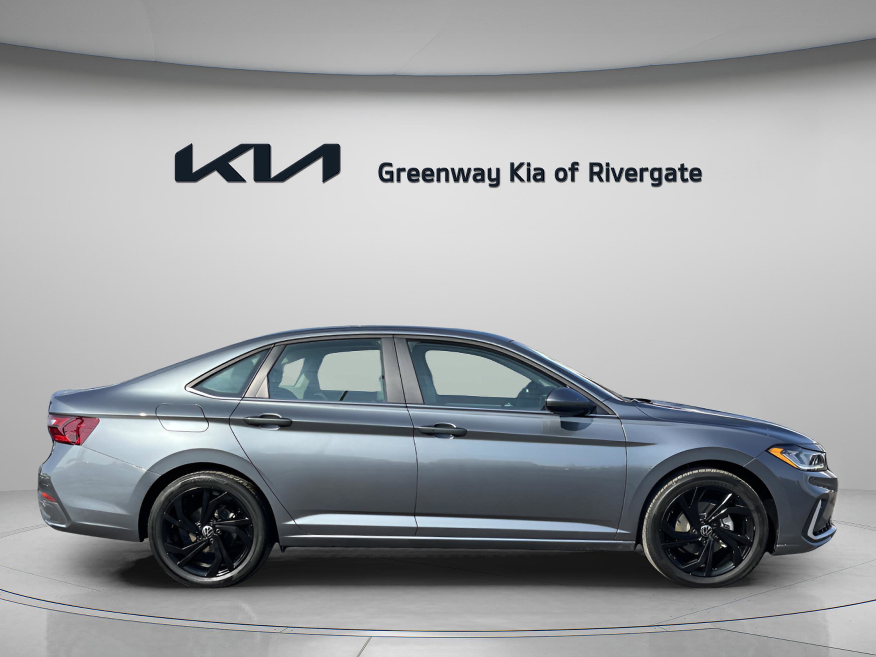 Used 2025 Volkswagen Jetta SE image 7