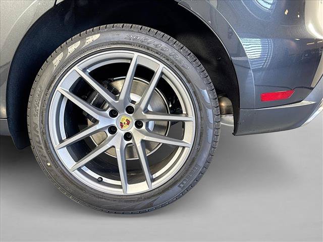 Certified 2026 Porsche Macan AWD/4WD image 24
