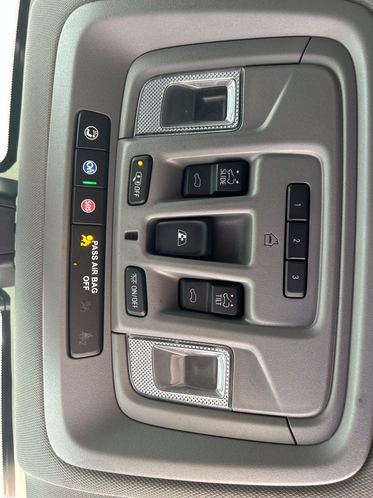 Used 2022 Chevrolet Silverado 1500 LT Trail Boss w/ Convenience Package II AWD/4WD image 33