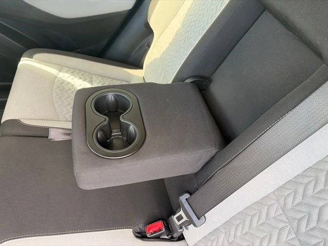Used 2023 Chevrolet Equinox LS FWD image 32