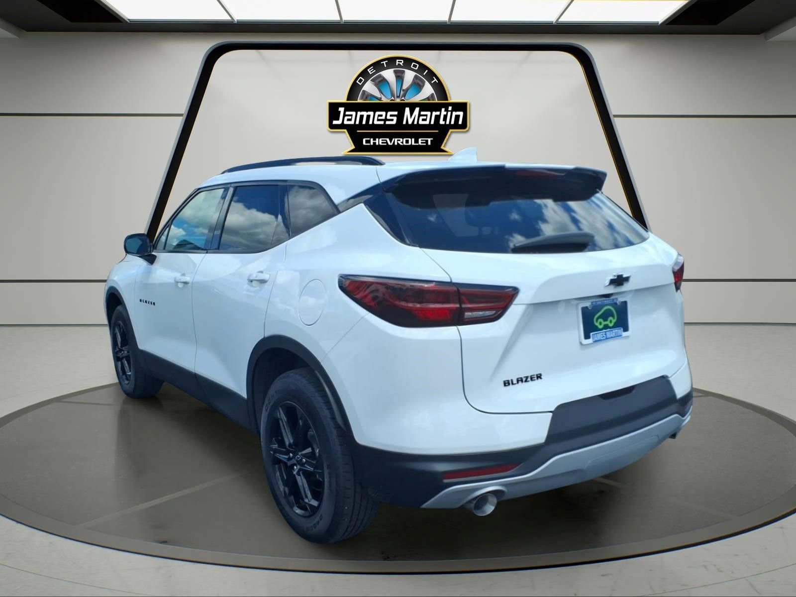 Certified 2023 Chevrolet Blazer LT w/ Midnight/Sport Edition FWD image 6