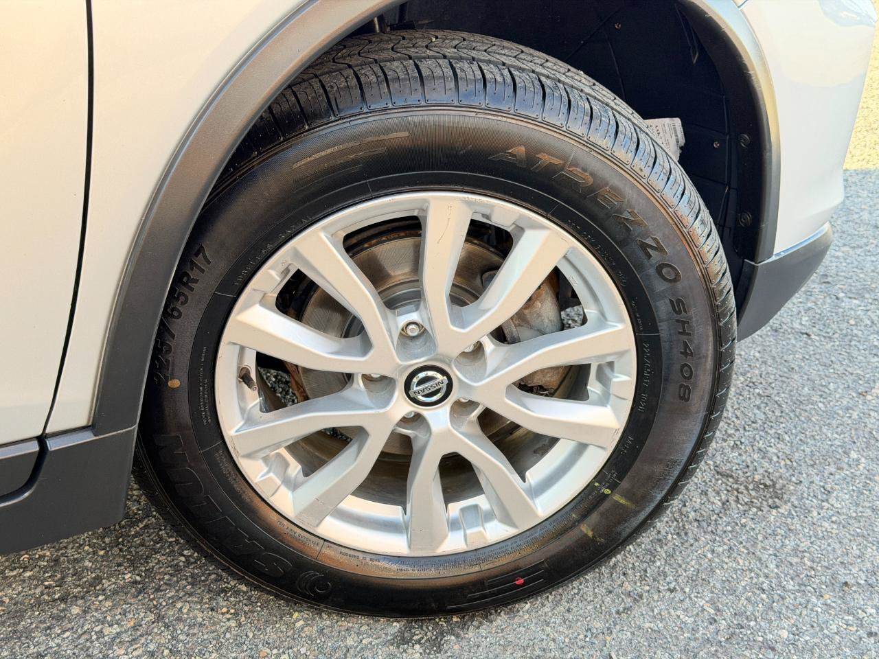 Used 2018 Nissan Rogue SV AWD/4WD image 89