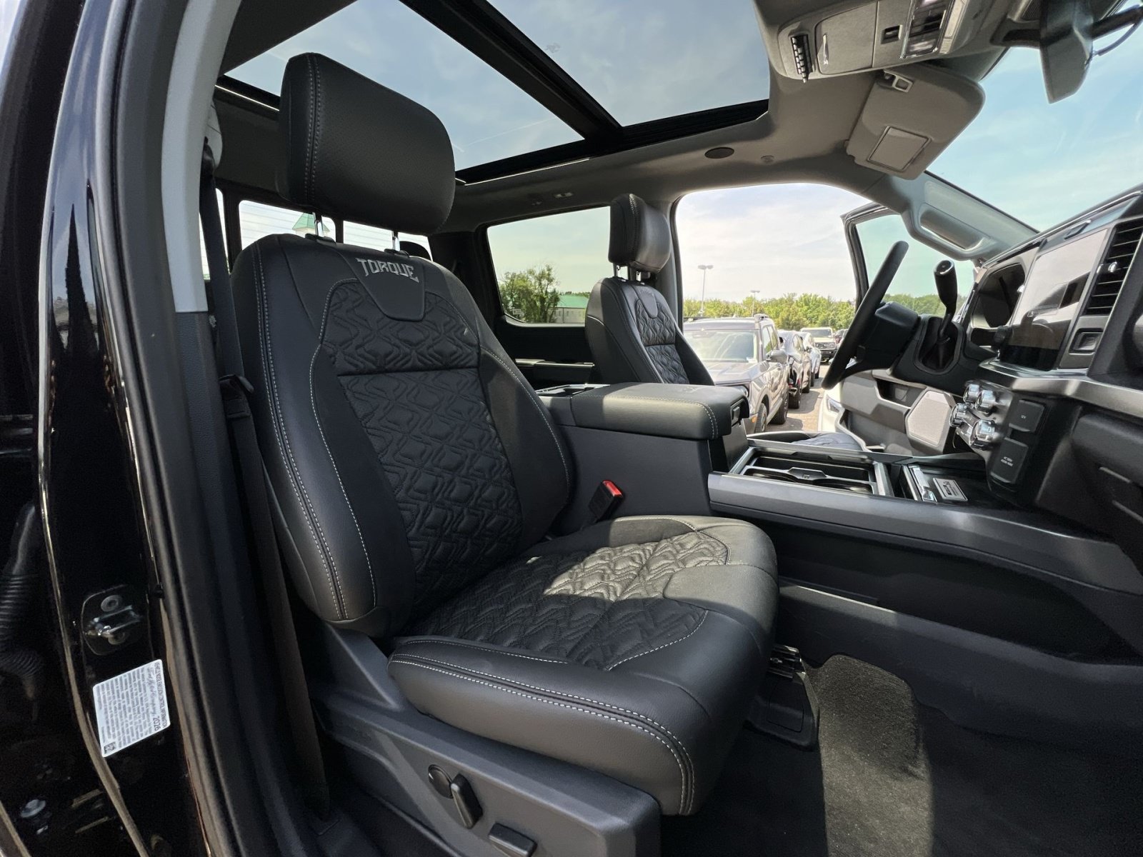 New 2026 Ford F250 Lariat w/ Black Appearance Package AWD/4WD image 35