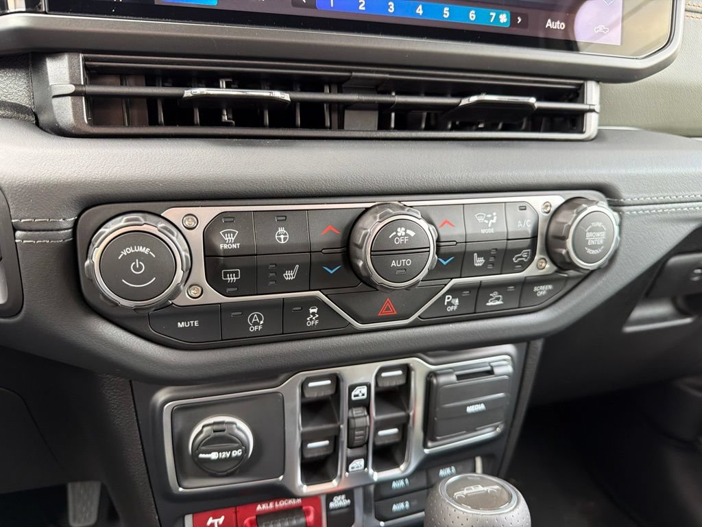 New 2026 Jeep Gladiator Mojave AWD/4WD image 13