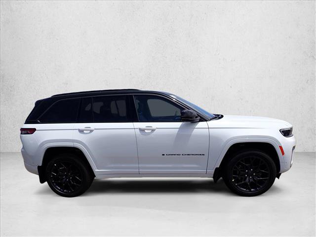 New 2026 Jeep Grand Cherokee Summit w/ Obsidian Package AWD/4WD image 5