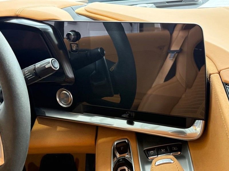 Used 2022 Chevrolet Corvette Stingray Premium Conv w/ Z51 Performance Package image 9