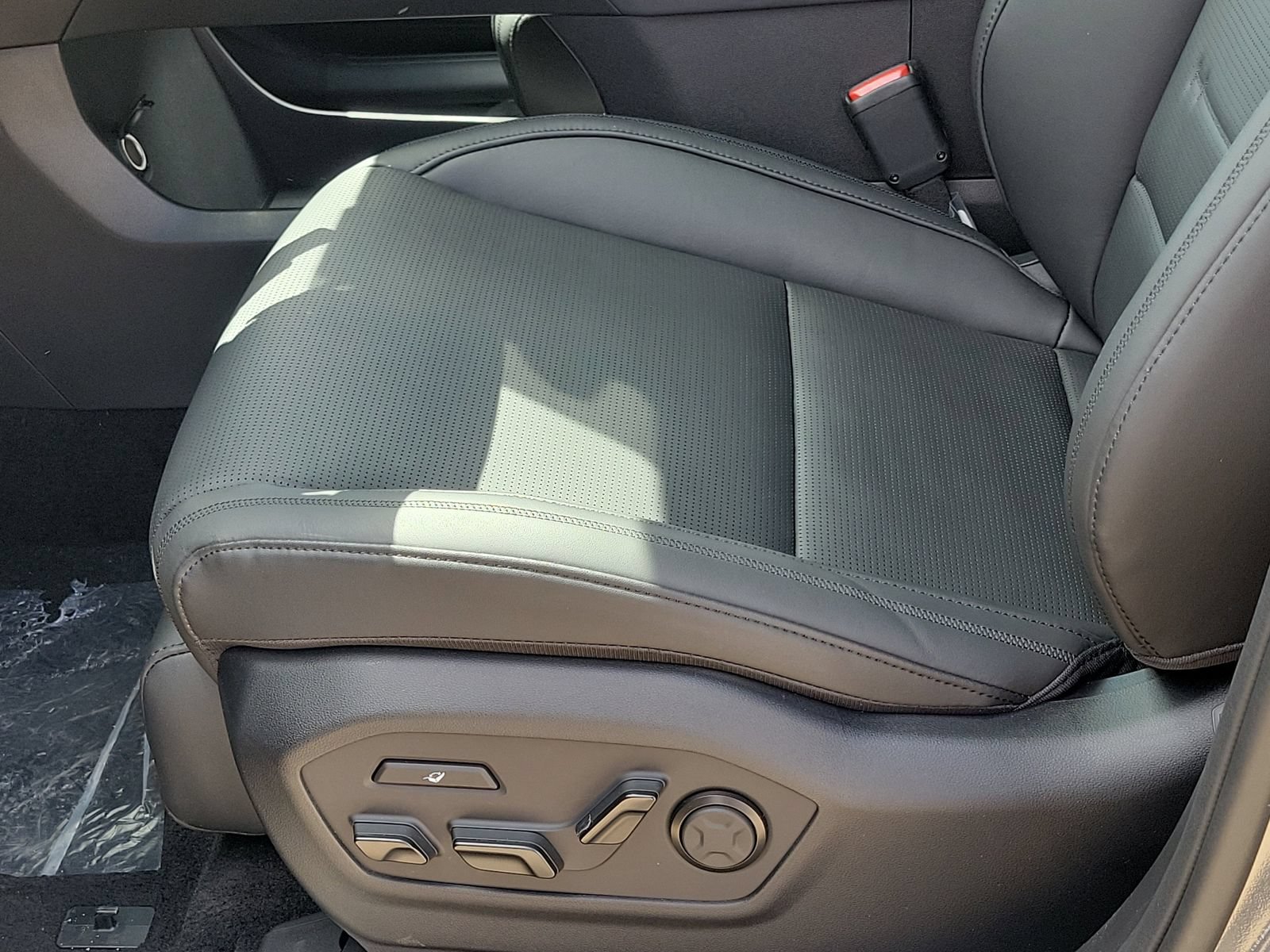 New 2026 Hyundai Santa Fe Calligraphy AWD/4WD image 15