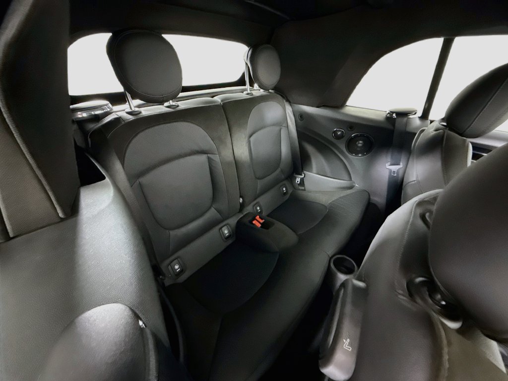 Certified 2024 MINI Cooper S FWD image 30
