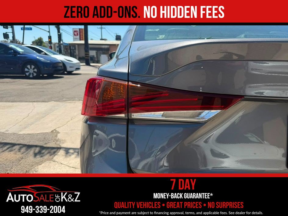 Used 2017 Lexus IS 200t RWD image 15