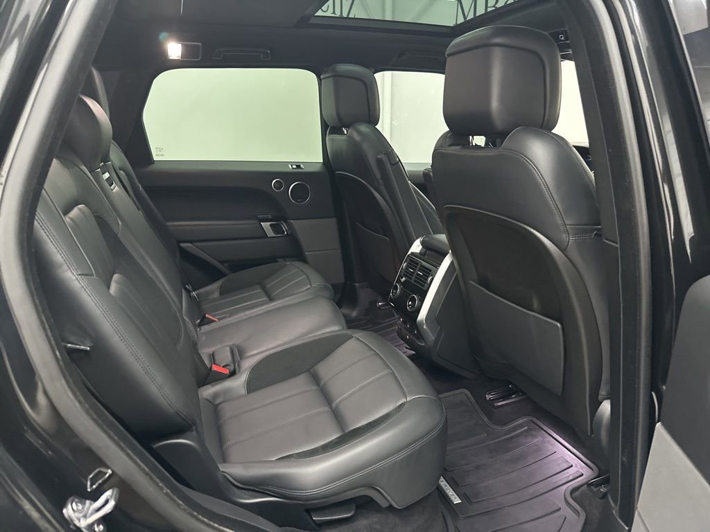 Used 2020 Land Rover Range Rover Sport HST image 21